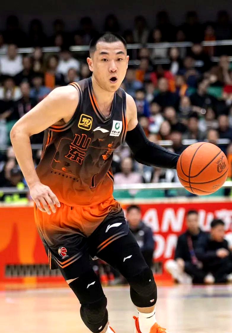 贝博中国平台关于清晨山东男篮备战NBA总决赛；遗憾出局细节曝光；球迷炸锅；球队文化再被提及的信息