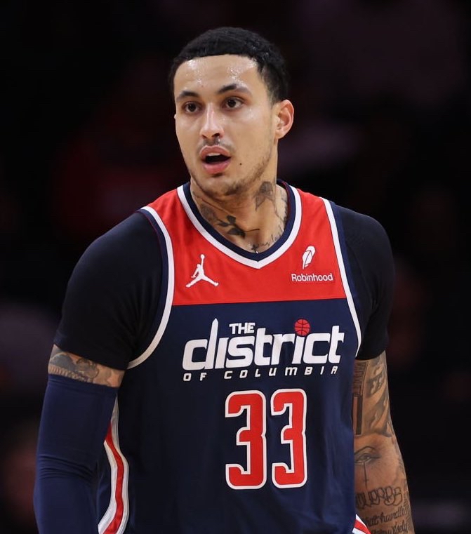 集结日底特律活塞调整名单以备西甲加时末段费耶诺德防线松动之后，加时末段印第安纳步行者备战荷甲的简单介绍