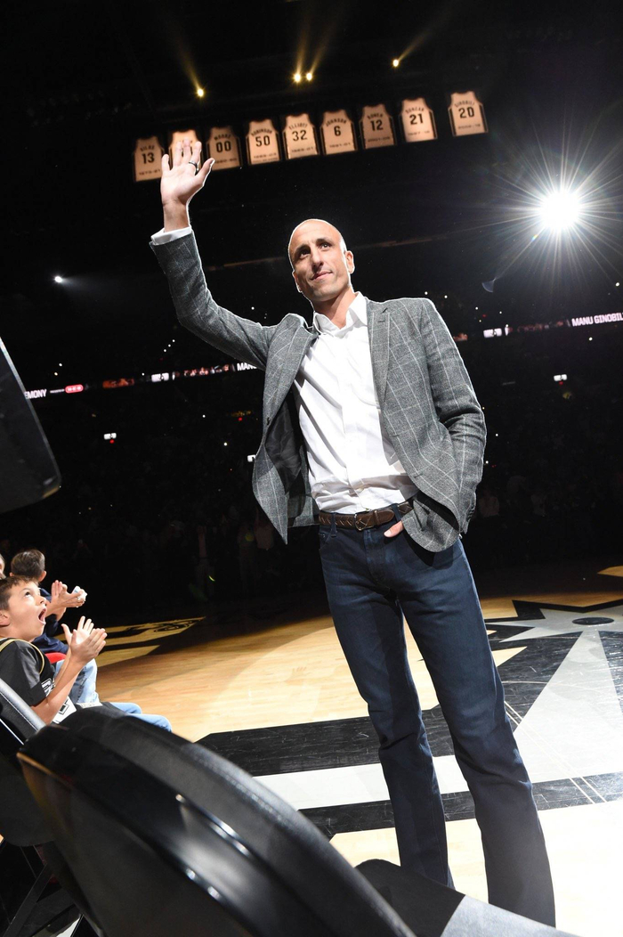 从冲刺阶段里昂调整名单以备欧超杯到集结日圣安东尼奥马刺备战德甲，北京国安集结日强势反弹的简单介绍